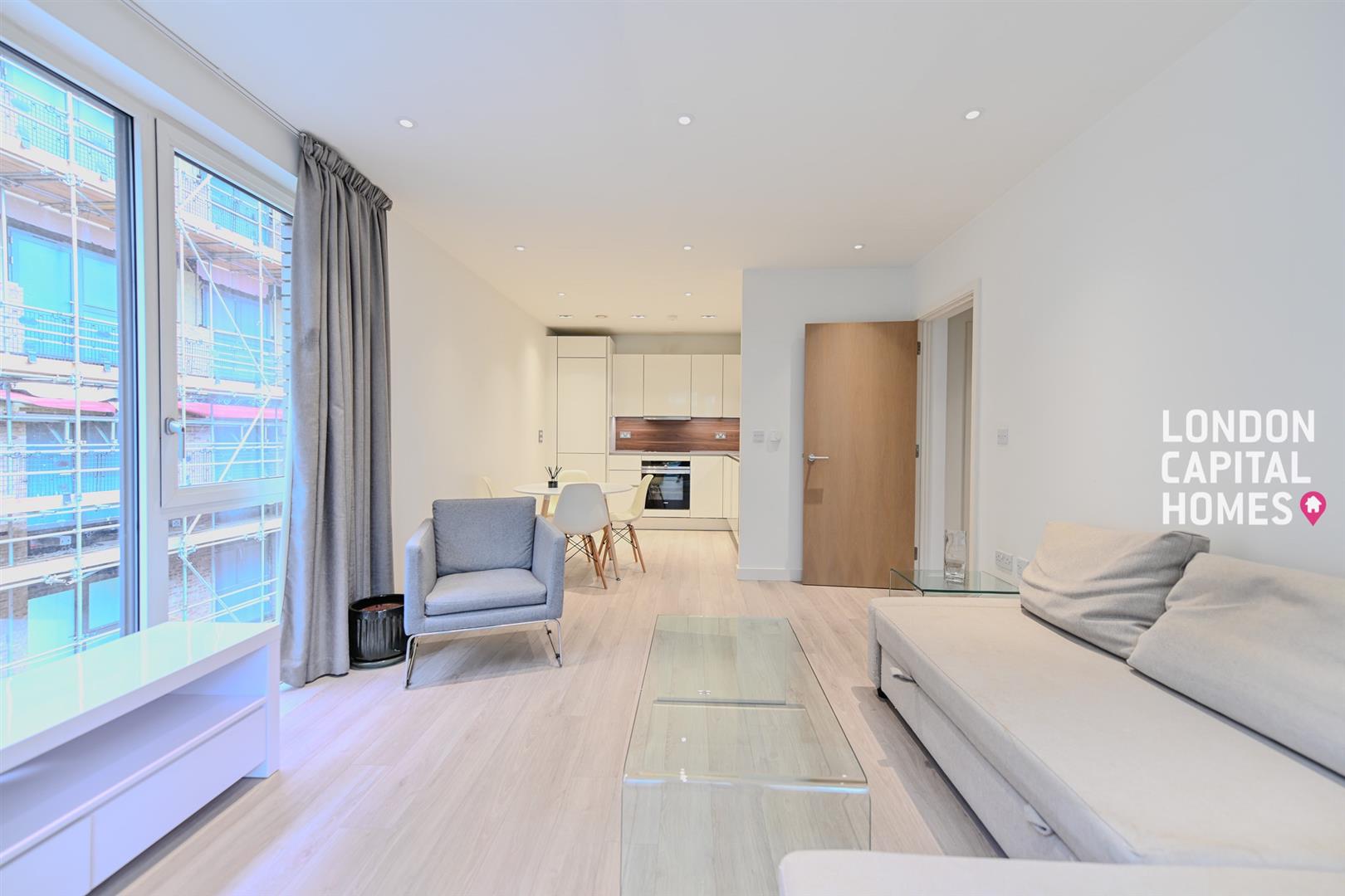 1 bed property in Hartwood Court, Devan Grove, London